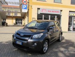 Grigio Usata 2011 Toyota Urban Cruiser Luxury SUV | 9000 € (Buon prezzo)
