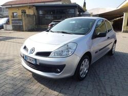 Argento Usata 2006 Renault Clio II Due volumi | 2900 € (Buon prezzo)