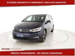 Blu Usata 2024 VW Touran Executive Monovolume | 36.900 € (Molto cara)