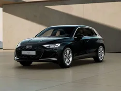 Nero brillante Nuova 2025 Audi A3 Sportback Advanced Plus Tre volumi | 39.900 € (Super prezzo)