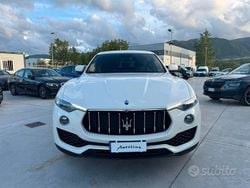 Bianco Usata 2021 Maserati Levante SUV | 45.999 € (Buon prezzo)
