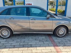 Grigio Usata 2014 Mercedes B200 Monovolume | 8000 € (Molto cara)