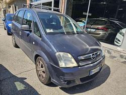 Grigio Usata 2008 Opel Meriva Cosmo Monovolume | 2990 € (Buon prezzo)
