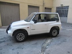 Bianco pastello Usata 1996 Suzuki Vitara SUV | 7500 €