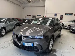 Grigio metallizzato Usata 2023 Alfa Romeo Tonale Sprint SUV | 26.500 € (Ottimo prezzo)