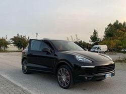 Nero Usata 2016 Porsche Cayenne GTS SUV | 34.900 €