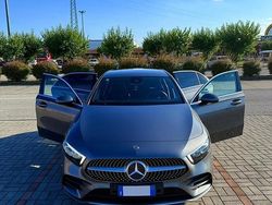 Grigio Usata 2019 Mercedes A180 Due volumi | 21.000 €