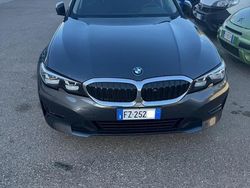 Usata 2019 BMW 318 Advantage Station wagon | 21.500 € (Cara)