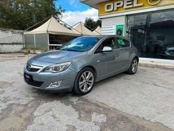 Grigio Usata 2010 Opel Astra Cosmo Tre volumi | 2900 € (Ottimo prezzo)