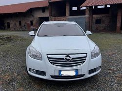 Bianco Usata 2011 Opel Insignia OPC Tre volumi | 3200 €