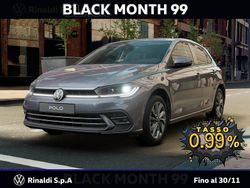 Smoky grey metallizzato Nuova 2025 VW Polo Style Tre volumi | 25.200 € (Buon prezzo)