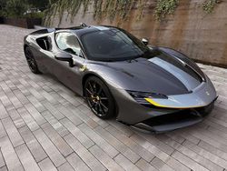 Grigio Usata 2021 Ferrari SF90 Coupé | 440.000 € (Molto cara)