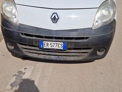Bianco Usata 2013 Renault Kangoo Monovolume | 2000 € (Super prezzo)