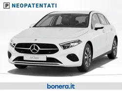 Bianco Nuova 2025 Mercedes A180 Advanced Tre volumi | 32.100 € (Super prezzo)