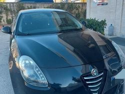 Usata 2014 Alfa Romeo Giulietta Tre volumi | 6500 € (Buon prezzo)