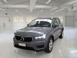 Grigio Usata 2020 Volvo XC40 Business Edition SUV | 27.700 € (Buon prezzo)