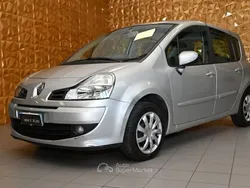 Argento Usata 2011 Renault Kangoo Monovolume | 2900 € (Super prezzo)