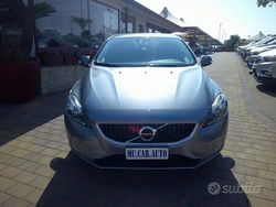 Grigio Usata 2018 Volvo V40 CC Station wagon | 15.500 € (Cara)