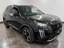Grigio Nuova 2025 Peugeot 2008 Allure SUV | 21.900 € (Buon prezzo)
