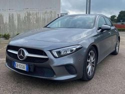 Grigio Usata 2019 Mercedes A180 Business Tre volumi | 17.000 € (Ottimo prezzo)