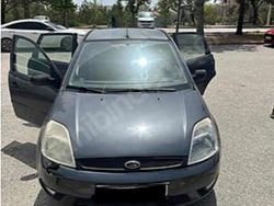 Usata 2005 Ford Fiesta Due volumi | 950 € (Ottimo prezzo)