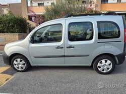 Grigio Usata 2009 Renault Kangoo Monovolume | 5200 €