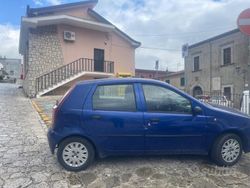 Blu Usata 2008 Fiat Punto Due volumi | 1200 €