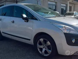 Bianco Usata 2011 Peugeot 3008 Station wagon | 4990 € (Buon prezzo)