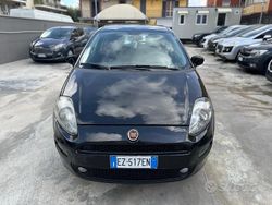 Nero Usata 2015 Fiat Punto Lounge Tre volumi | 3499 € (Super prezzo)