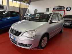 Usata 2006 VW Polo Tre volumi | 2900 € (Buon prezzo)