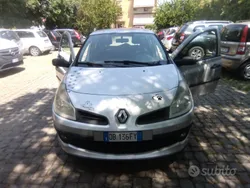 Usata 2006 Renault Clio II Tre volumi | 1200 € (Buon prezzo)