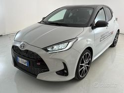 Grigio Usata 2022 Toyota Yaris Hybrid Sport Tre volumi | 24.500 € (Molto cara)