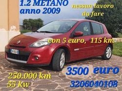 Usata 2009 Renault Clio II Due volumi | 2500 € (Buon prezzo)