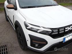 Bianco Usata 2025 Dacia Sandero Extreme Due volumi | 18.300 € (Buon prezzo)