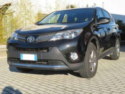 Nero Usata 2015 Toyota RAV4 Style SUV | 12.200 € (Buon prezzo)