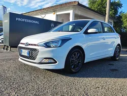 Bianco Usata 2018 Hyundai i20 Blackline Tre volumi | 8950 € (Buon prezzo)