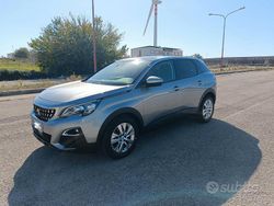 Grigio Usata 2018 Peugeot 3008 Business-Line Tre volumi | 14.000 € (Cara)