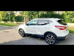 Usata 2014 Nissan Qashqai Tekna SUV | 10.500 € (Buon prezzo)