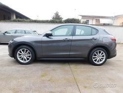 Argento Usata 2020 Alfa Romeo Stelvio Executive SUV | 23.999 € (Molto cara)