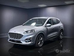 Grigio Usata 2023 Ford Kuga ST-Line SUV | 22.400 € (Buon prezzo)
