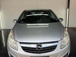 Grigio Usata 2011 Opel Corsa Club Tre volumi | 2390 € (Super prezzo)