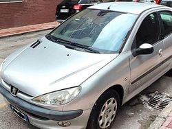 Grigio Usata 2005 Peugeot 206 Tre volumi | 300 € (Super prezzo)