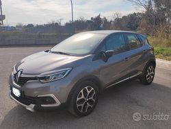Grigio Usata 2018 Renault Captur SUV | 13.900 € (Molto cara)