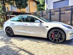Usata 2019 Tesla Model 3 Standard Range Tre volumi | 19.000 € (Cara)