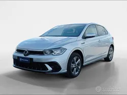 Nuova 2025 VW Polo R-line Tre volumi | 23.400 € (Buon prezzo)
