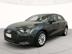 Grigio manhattan metallizzato Usata 2023 Audi A3 Business Tre volumi | 26.900 € (Buon prezzo)