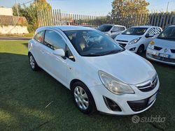 Bianco Usata 2013 Opel Corsa Due volumi | 2600 € (Ottimo prezzo)