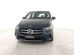 Blu Usata 2022 Mercedes 180 Tre volumi | 25.900 € (Ottimo prezzo)