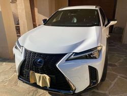Bianco Usata 2021 Lexus UX 250h Sport Line SUV | 24.000 € (Buon prezzo)