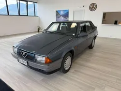 Blu Usata 1991 Alfa Romeo 75 Tre volumi | 7500 €